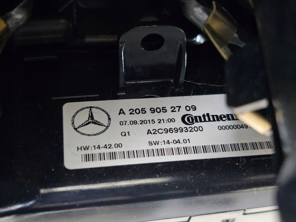 фото №13, Захист dekor панель керування консолі перемикач повітропровід mercedes w205 c