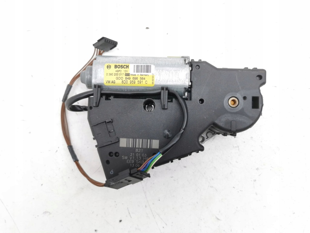 фото №1, Porsche cayenne 9pa 2005 моторчик люк