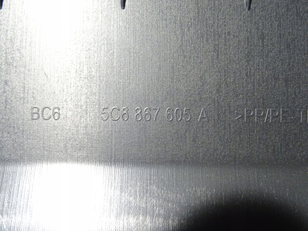 фото №7, Пластик захист кришки задня vw jetta vi 6 5c6 sedan