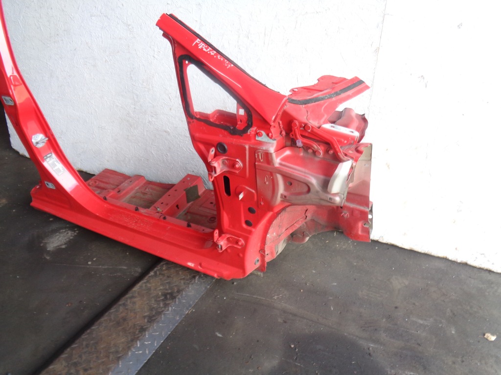 фото №2, Fiesta mk7 5d четверть порог блок двигателя правый