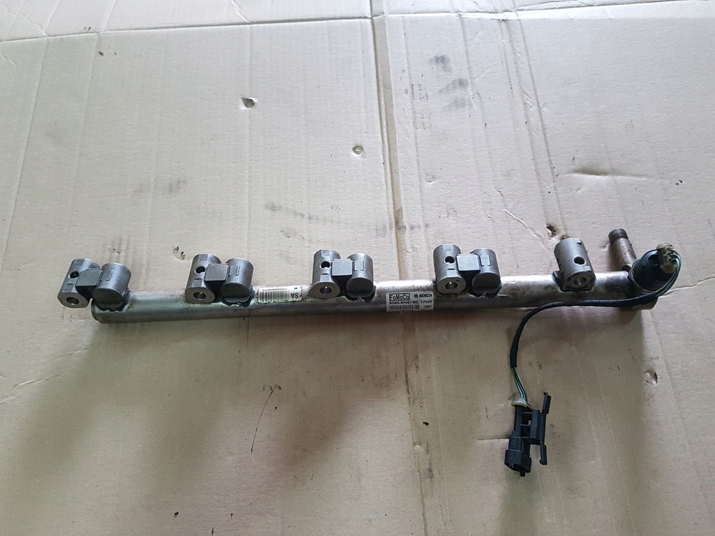 фото №1, Ford mondeo mk4 молдинг впрыскная 2.0 ecoboost