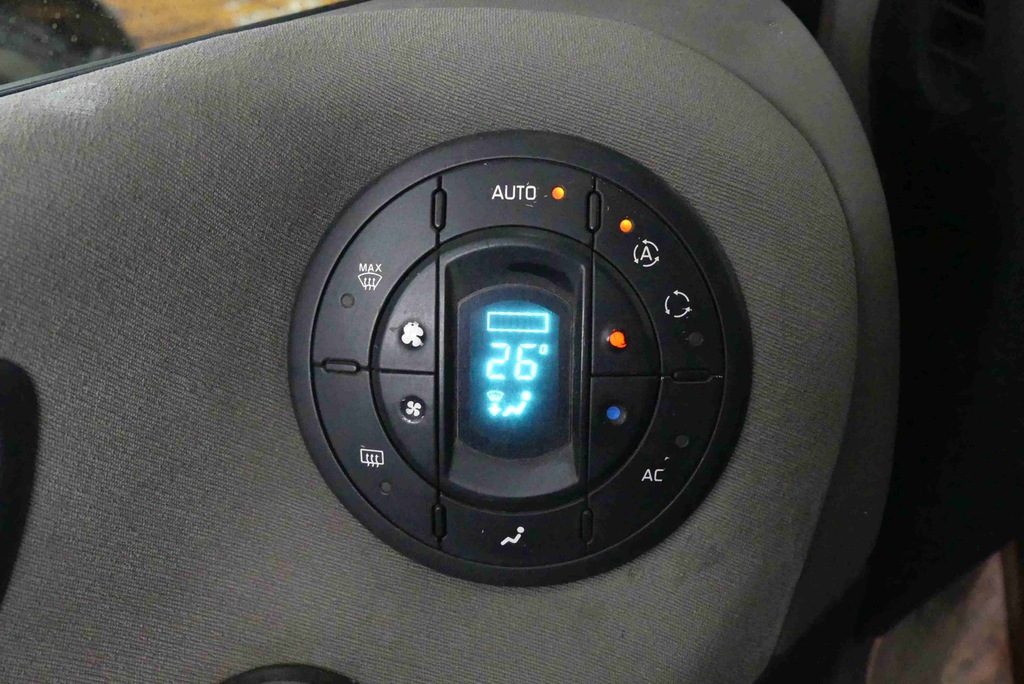 фото №7, Консоль панель обдув renault espace iv