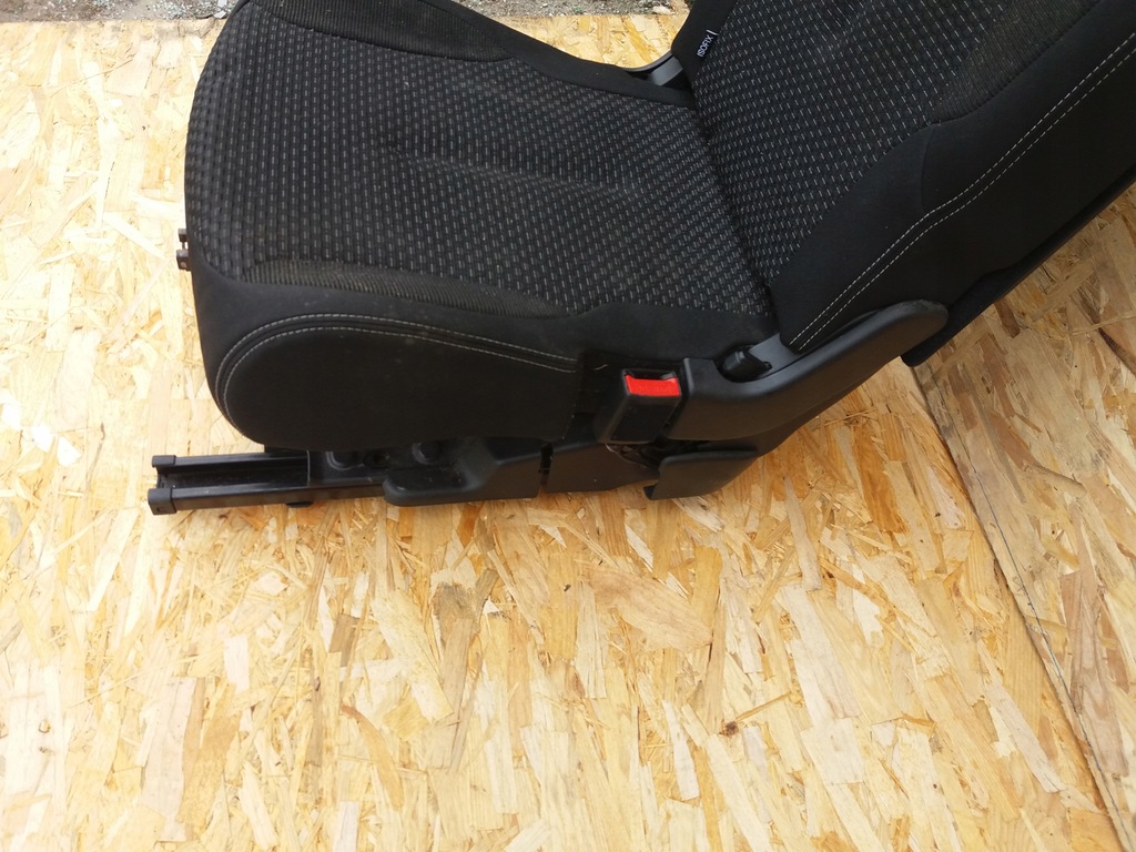 фото №5, Сиденье правый 2 ряд citroen c4 picasso