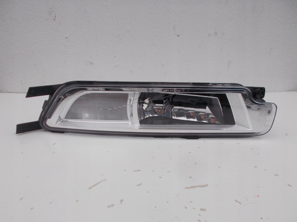 фото №1, Протитуманна фара правий vw passat b8 3g0941662h