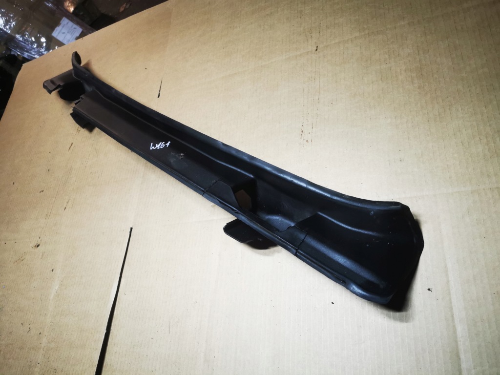 Купити Mercedes gle w167 захист  кришки багажника a1676901701