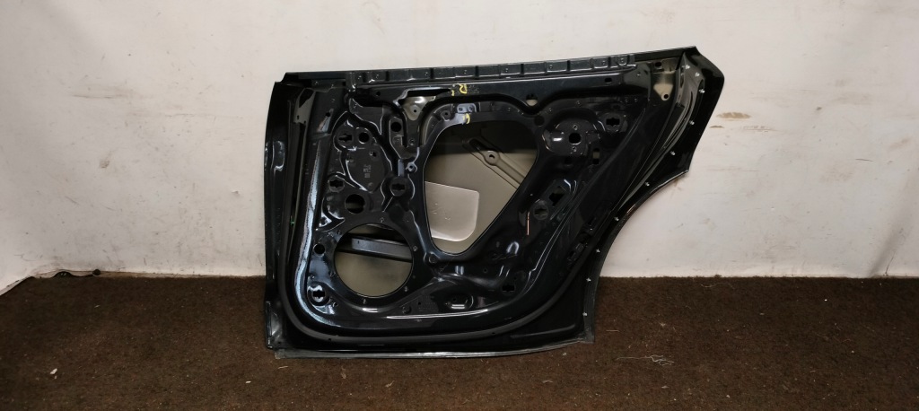 фото №5, Двері праве задня porsche taycan 9j1