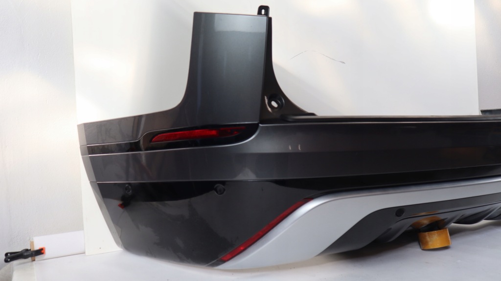 Range rover velar l560 бампер задній в Україні