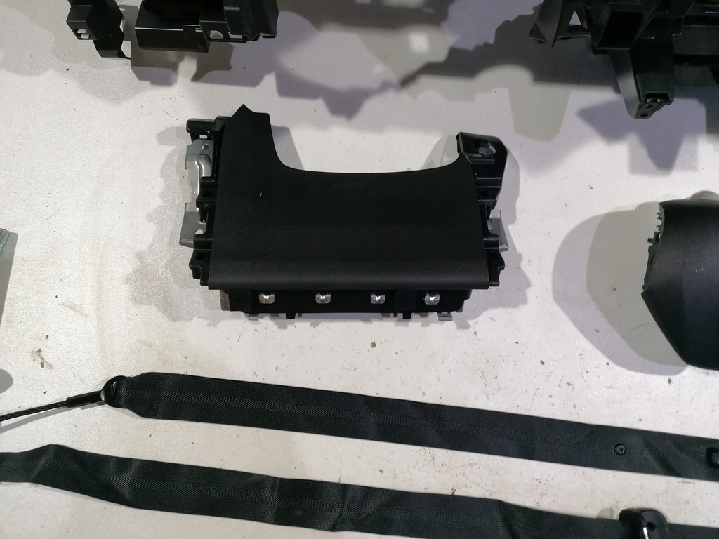 фото №6, Mitsubishi eclipse cross приборная панель консоль подушка безопасности подушки безопасности ремни oryg демонтаж