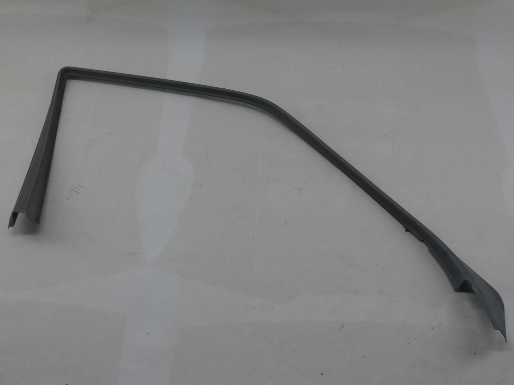 фото №1, Mercedes e w124 sedan рамка дверь левый перед