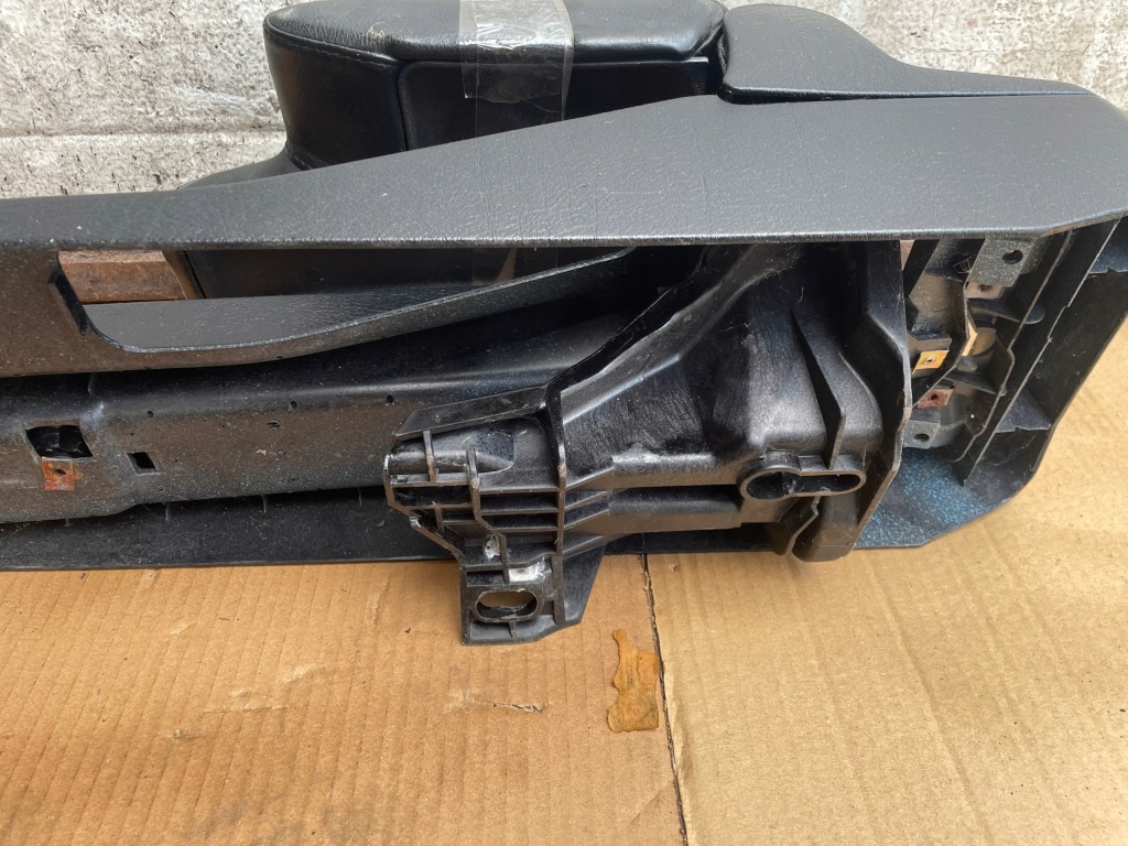 фото №6, Подлокотник bmw 3 e36 cabrio кожа czarna