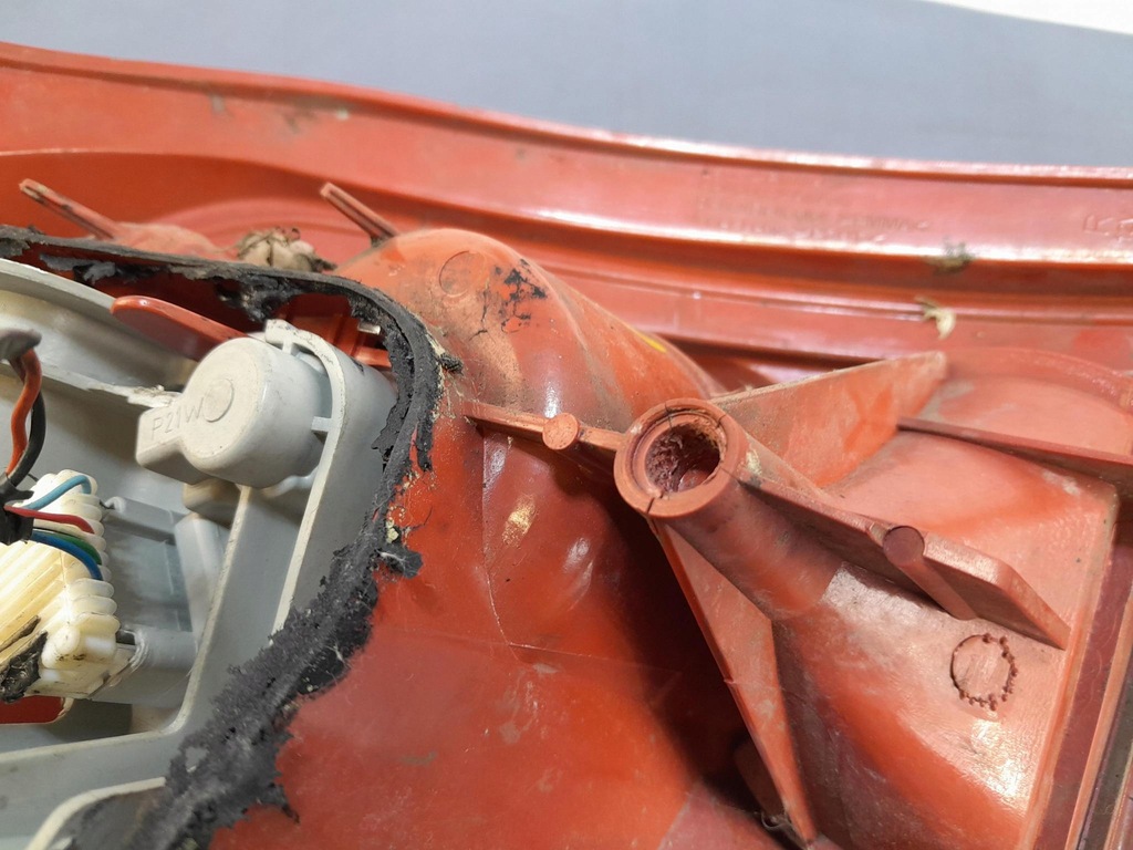 фото №5, Toyota auris i 3d лампа задня права