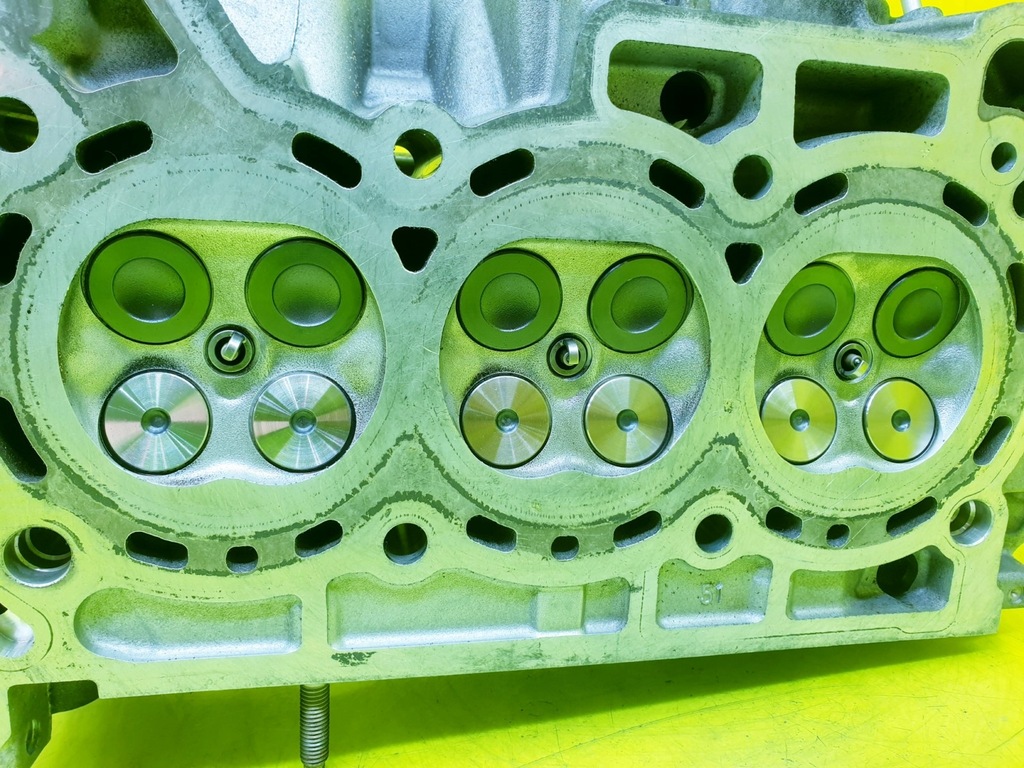 фото №9, Головка двигателя валы captur logan clio iv 0,9 tce 631r h4ba400 комплектная