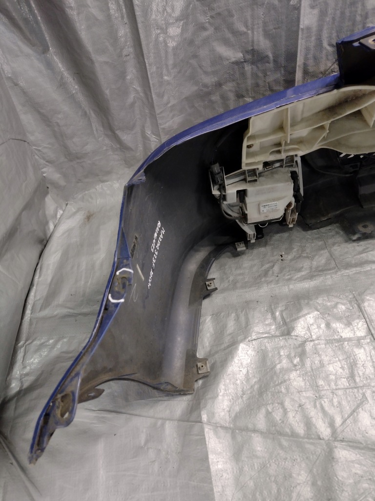 Бампер передній mazda 323f 2001r в Україні