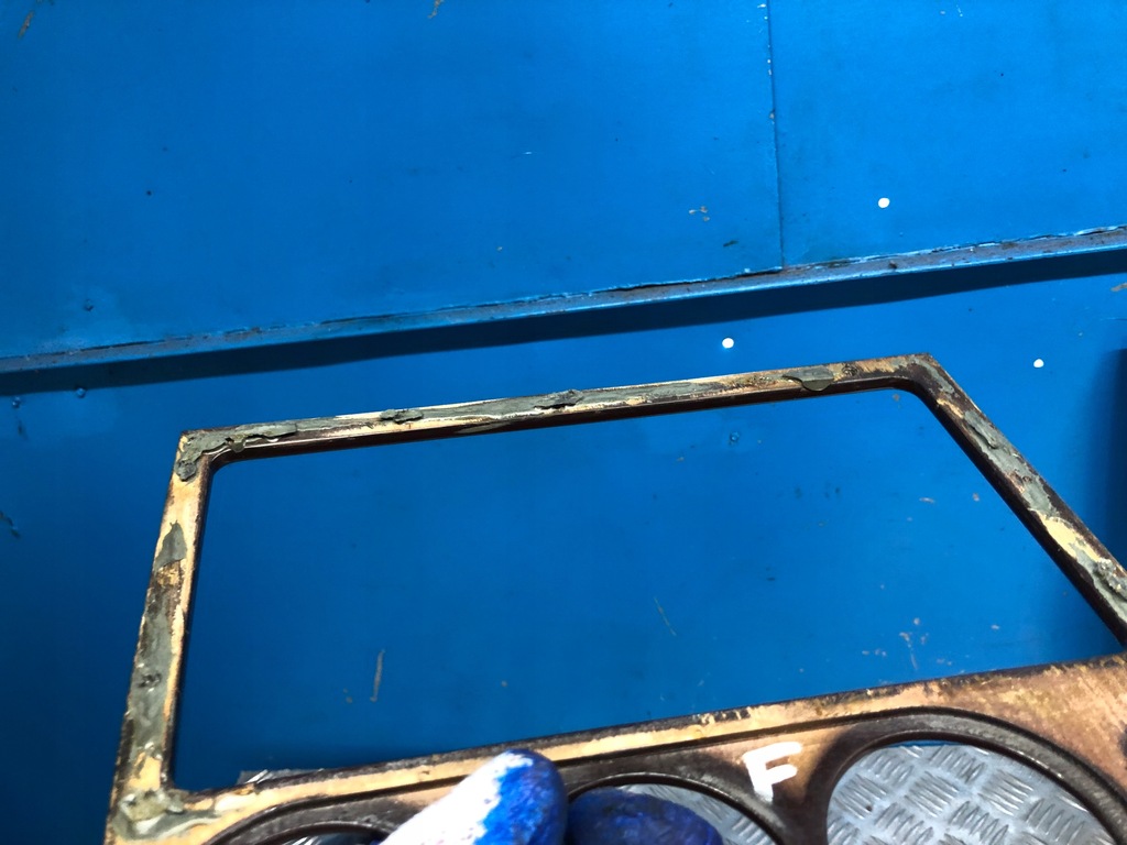 фото №5, Mercedes ml w163 98- рамка радио drewno dekor