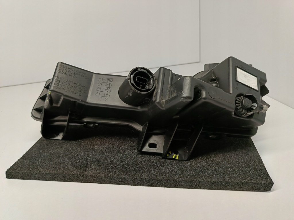 Tesla model y my 20-протитуманна фара drl правий фара протитуманна led 1507933-00-c Ціна