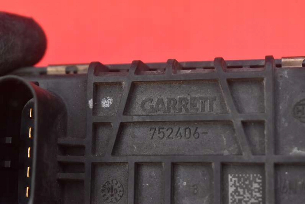 фото №8, Регулятор турбины 6nw009206 jaguar s-type 2.7 biturbo 207 km 04-08