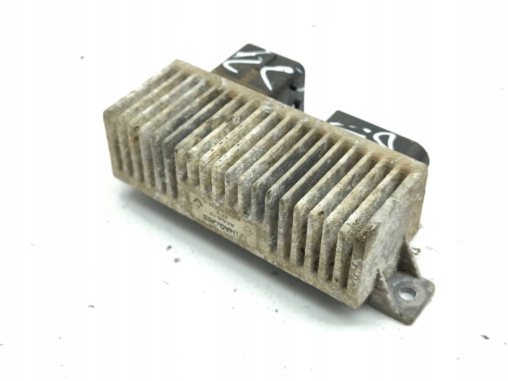 фото №6, Nissan x-trail t32 2015 реле / модуль системы отопления предварительного