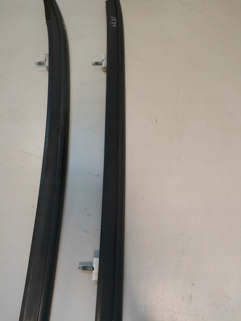 Opel zafira c рестайлинг  рейлинги кровельные правый  левое  комплект с Разборки