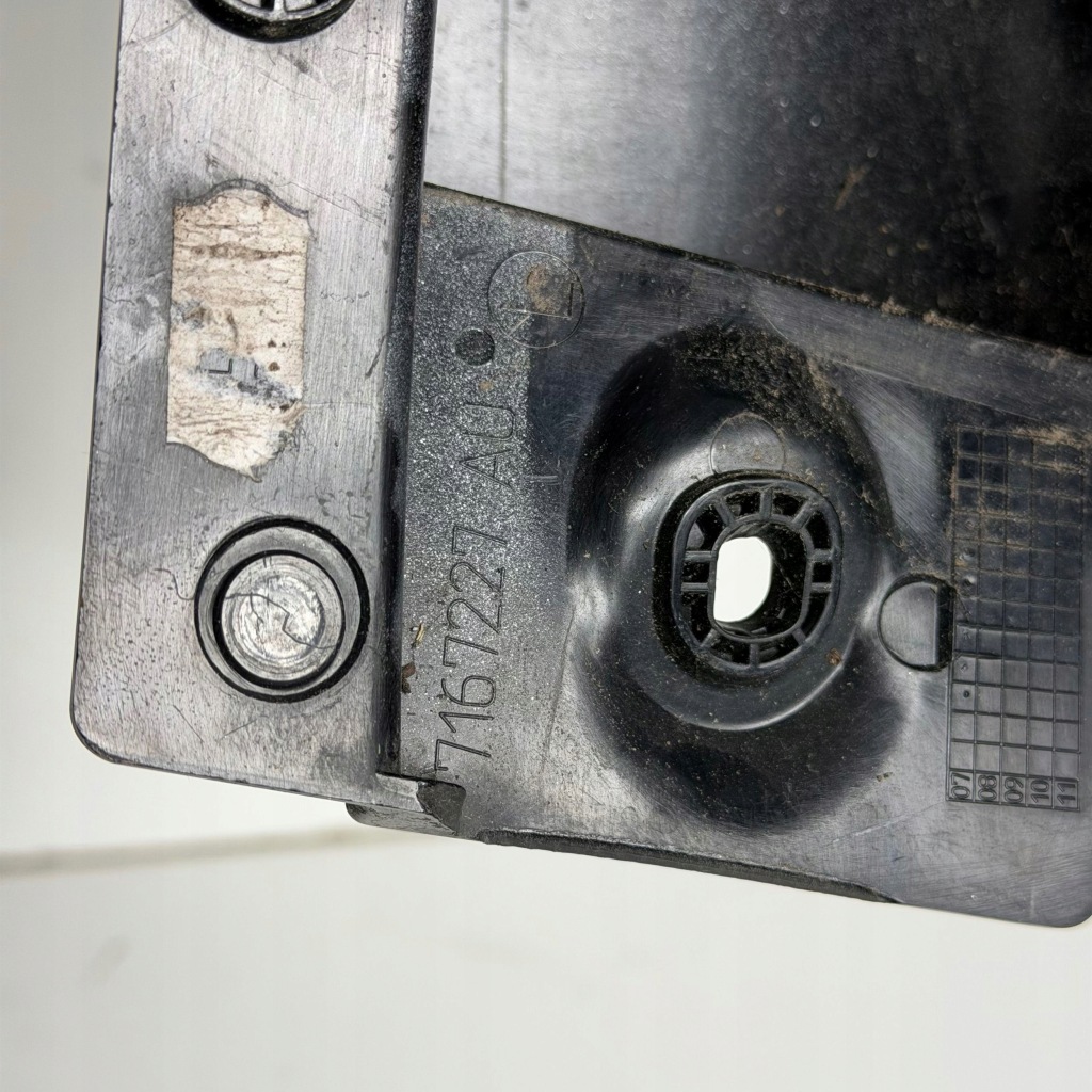 Захист стійка лівий задній mini clubman r55 оригінальний номер оригінал 7167227 Доставка