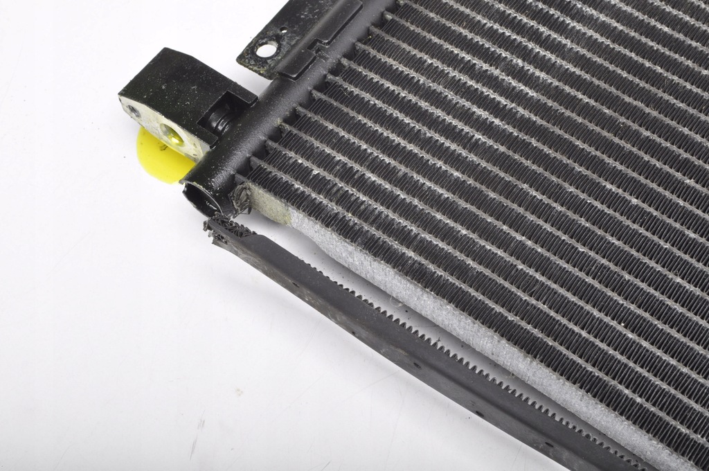 фото №6, Maserati granturismo 4.7 радиатор кондиционера