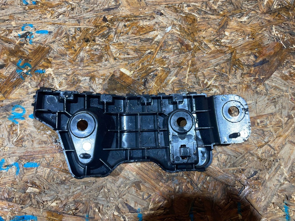 фото №8, Mazda cx60 cx-60 22- напрямна кронштейн кронштейн бампера правий перед передній