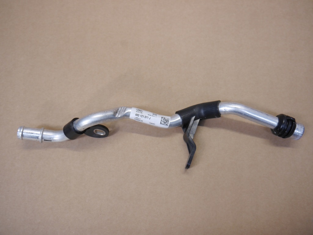 фото №1, Audi a7 a6 4k шланг wody 4k0121071j