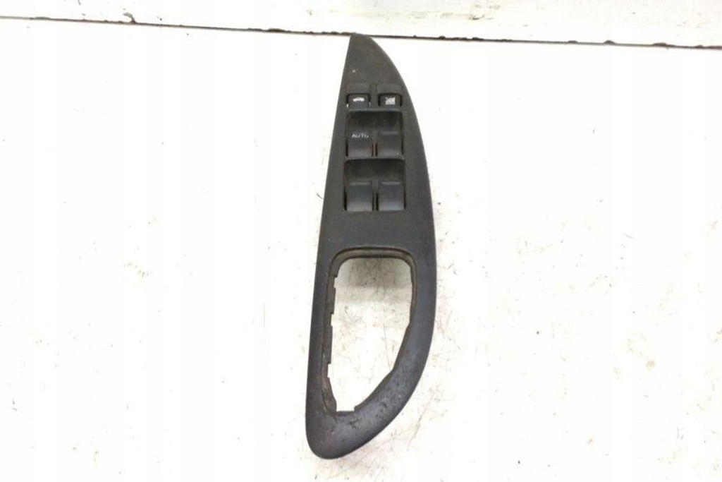 фото №7, Кнопка керування вікон задніх лівих двері nissan