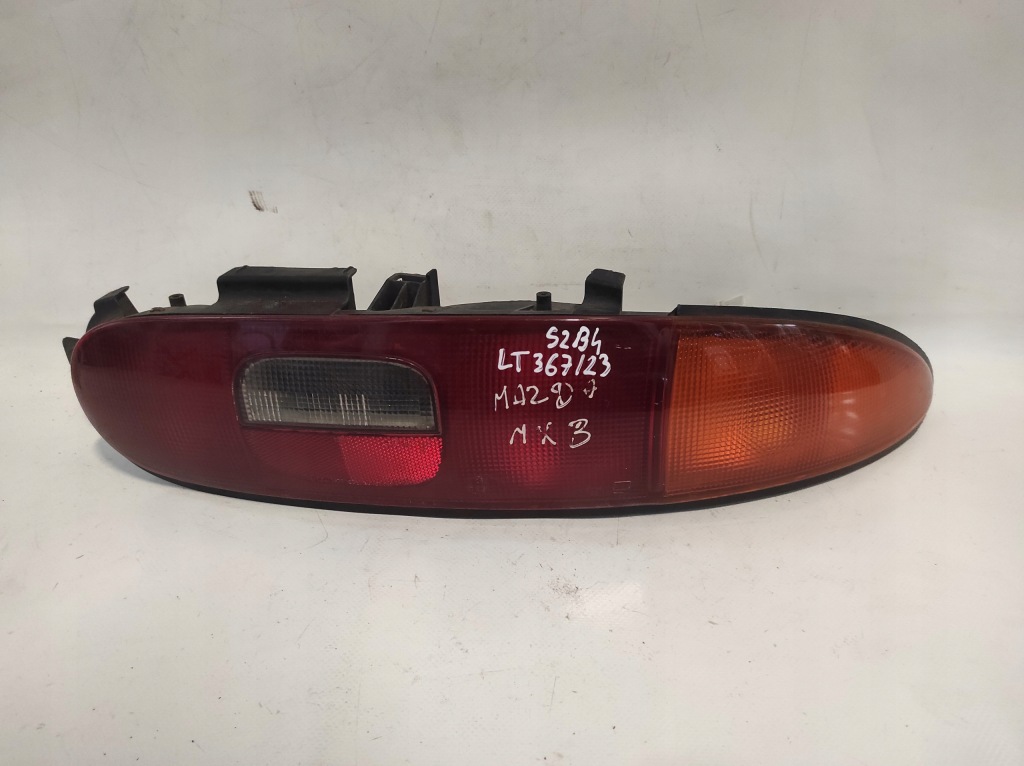 фото №1, Mazda mx3 mx-3 лампа правая задняя задняя