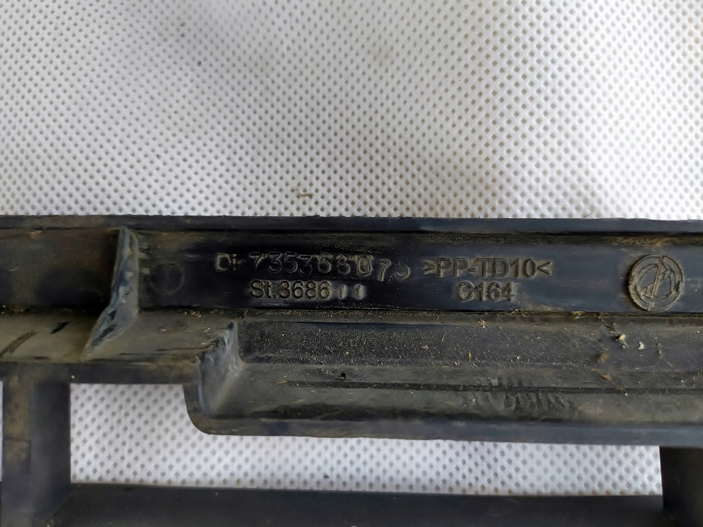 фото №3, Решётка радиатора решётка бампера перед punto ii lift 2003-