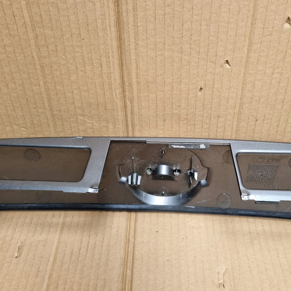 фото №11, Nissan juke f15 накладка крышки багажника z11g 10-14