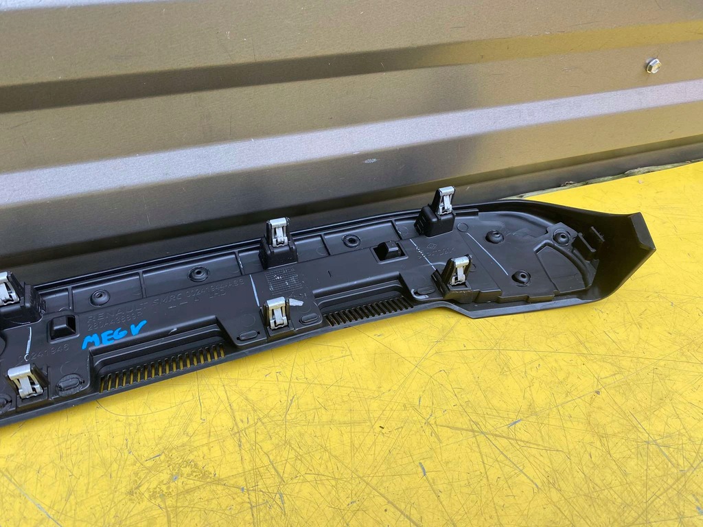 фото №8, Renault megane v e-tech панель консолі панелі 280a43889r