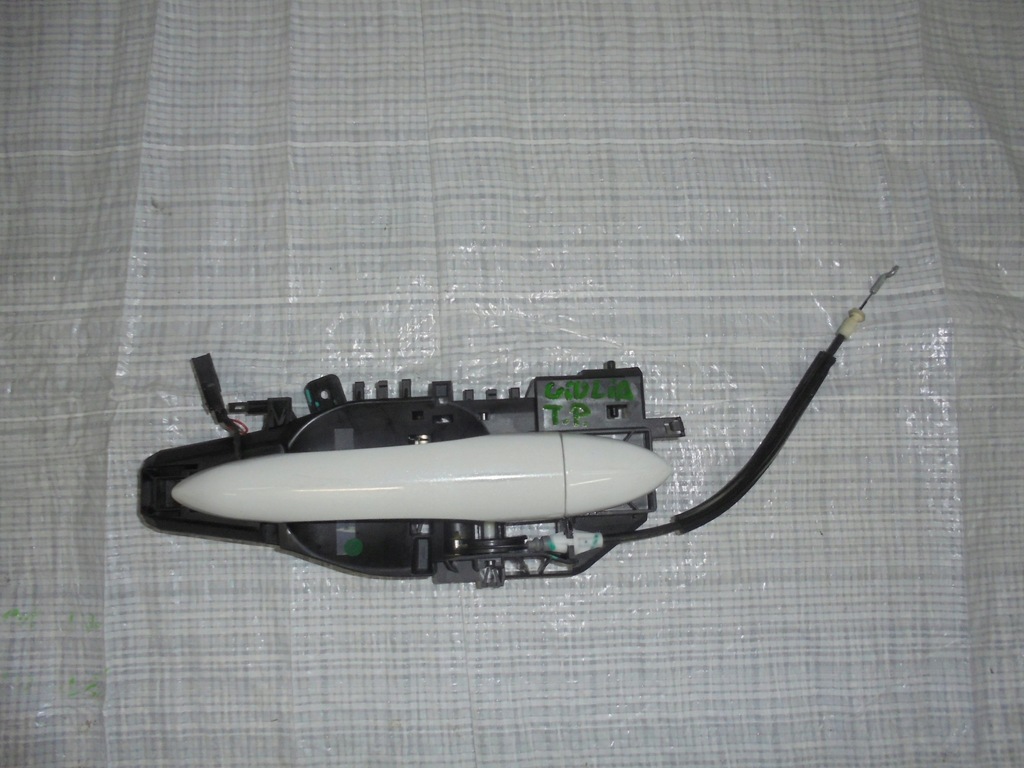 фото №1, Alfa romeo giulia ручка дверь правый задняя keyless