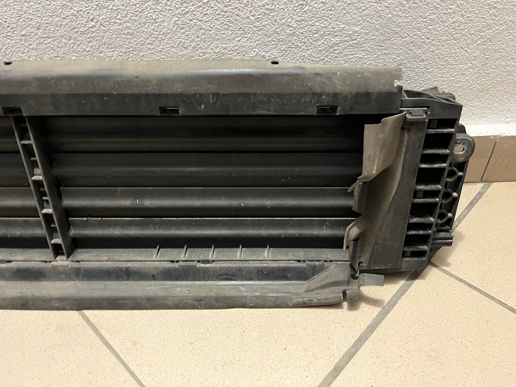 фото №7, Жалюзи шторка воздуховод воздуха skoda scala skala 19-