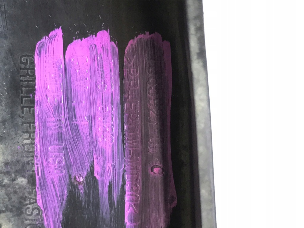 Решітка бампера перед tesla model 3 1085927-00-c Оригінал