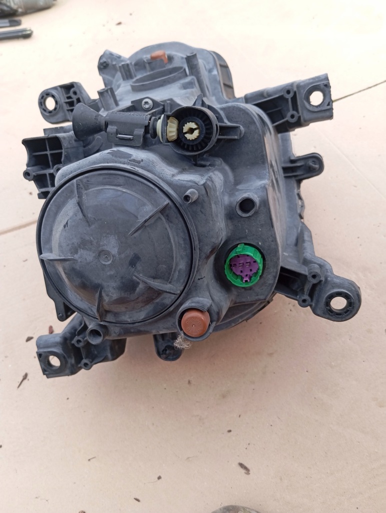 фото №13, Jeep cherokee kl 14- лампа левая правая usa противотуманная фара ok! перед фара