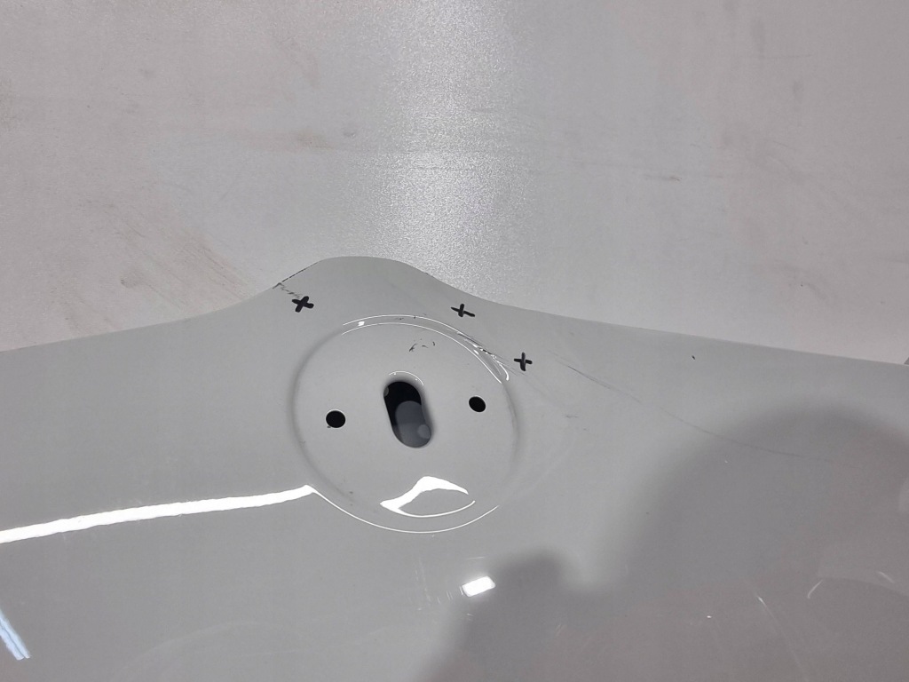 Капот крышка двигателя bmw x1 u11 Цена