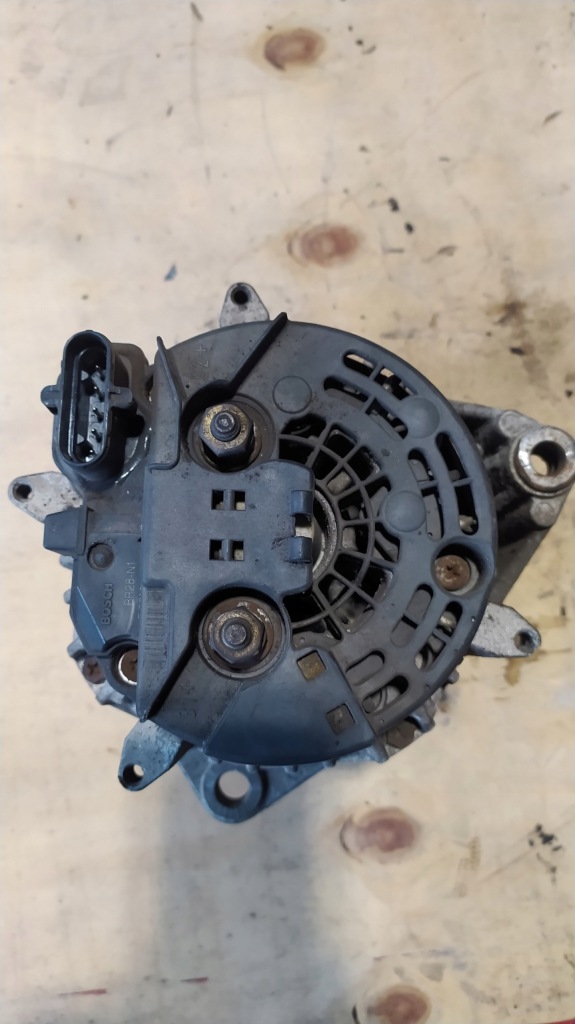 Daf 480 km euro 3 генератор 1697321r Недорого