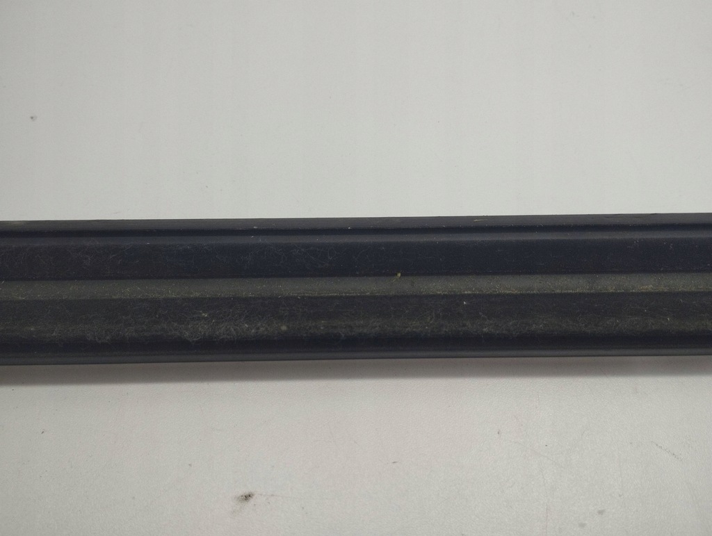 фото №6, Audi a7 s7 4g ліва сторона молдинг прокладка скло двері задніх