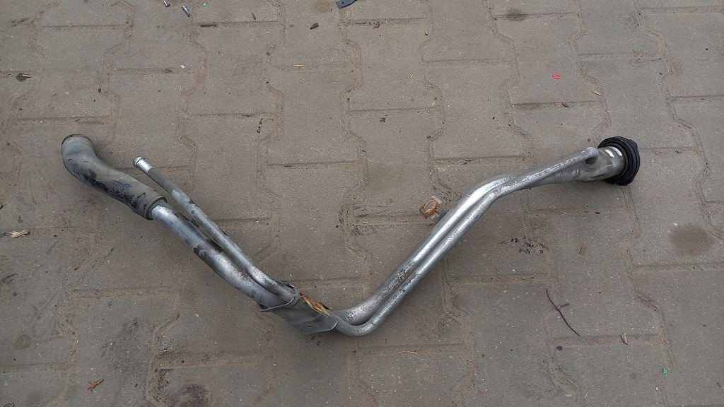 фото №1, Труба заливной топлива volvo s40 04r ii 2.0hdi