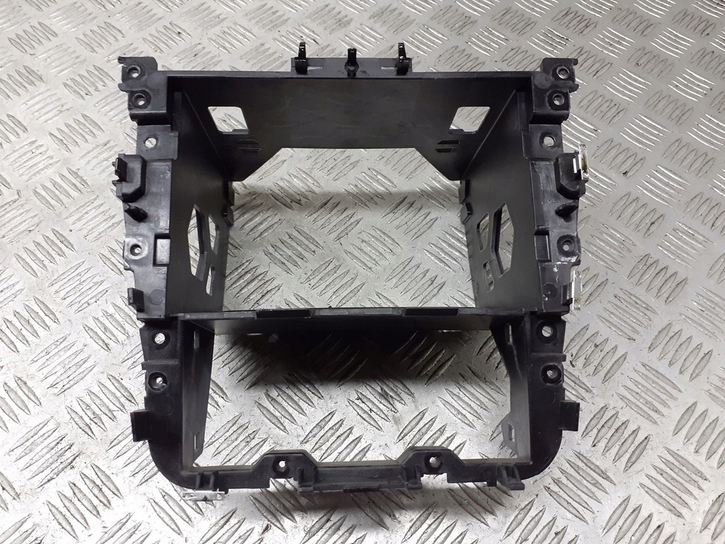 фото №1, Рамка радіо кишеня vw golf v 1k0858089