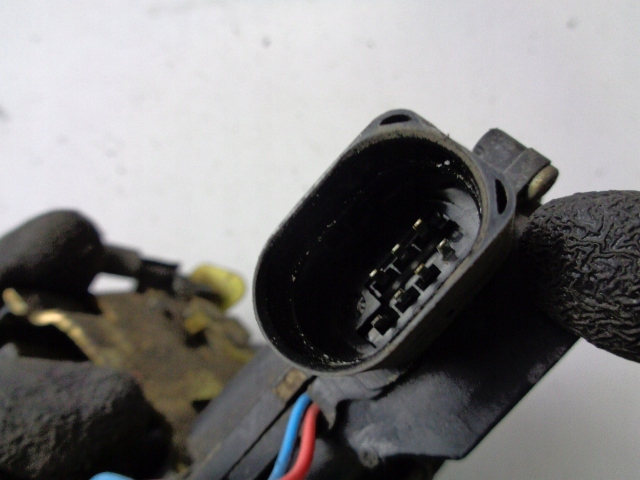 фото №3, Замок дверь правый задняя audi a6 c5 sedan