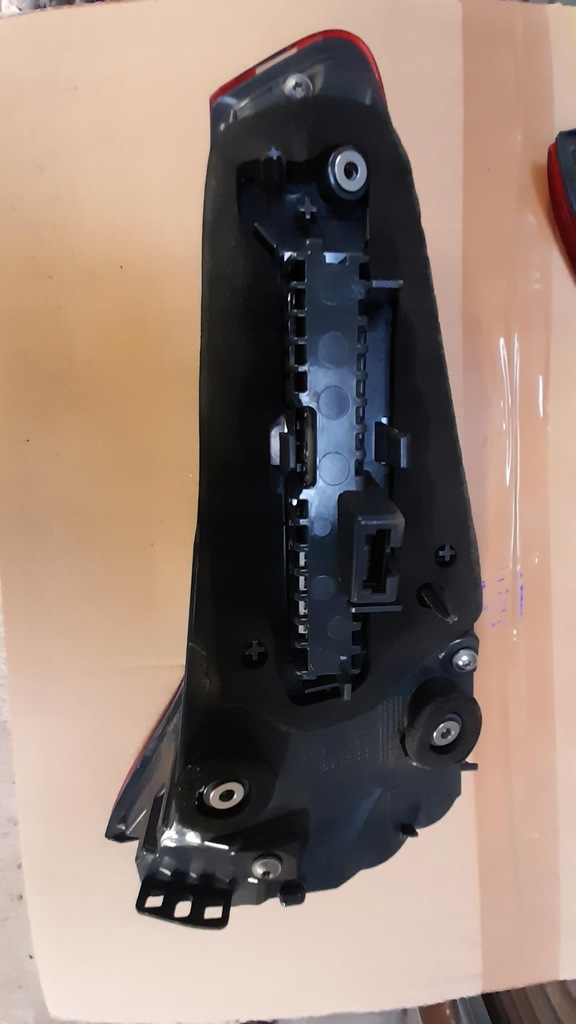 фото №10, Bmw 6 g32 лампа правая левая задняя w крышка