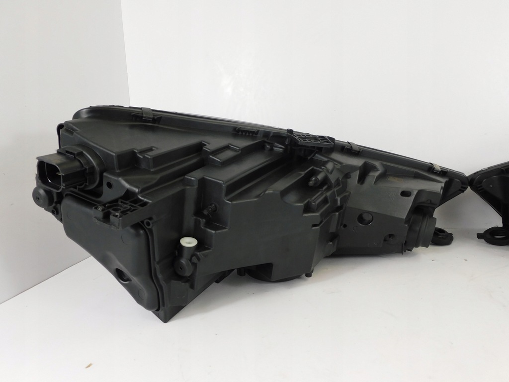 фото №13, Audi a4 b9 8w s4 lift лампа левая правая full led usa 8w0941033f 8w0941034f