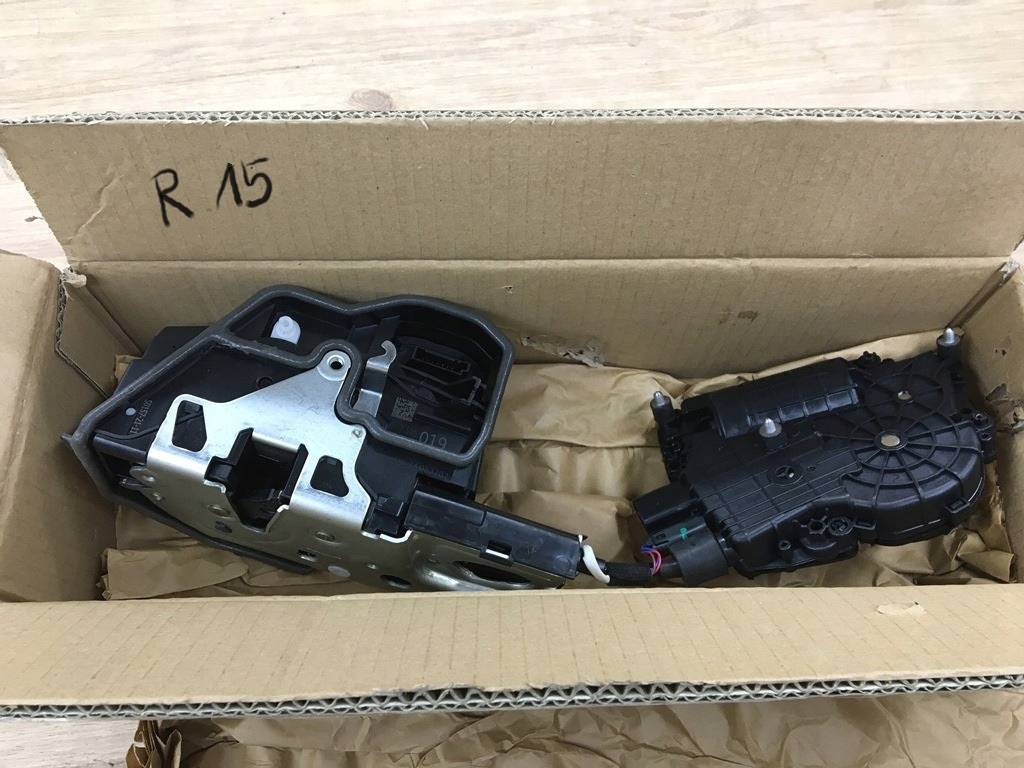 Доводчик дверь левый перед 7pin soft-close 7167579 do bmw x6 e71 e72 2007-14 Оригинал