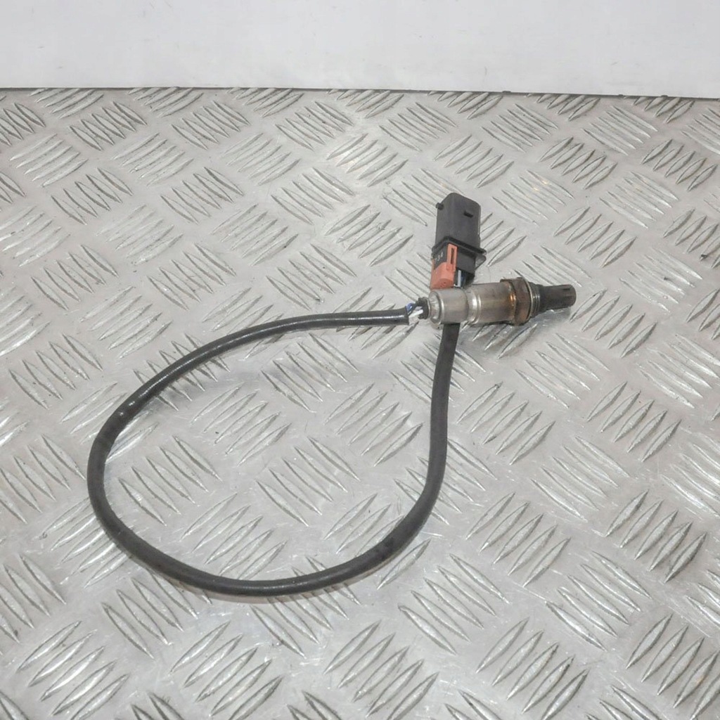 фото №1, Audi a4 s4 b9 8w 2016 датчик лямбда-зонд