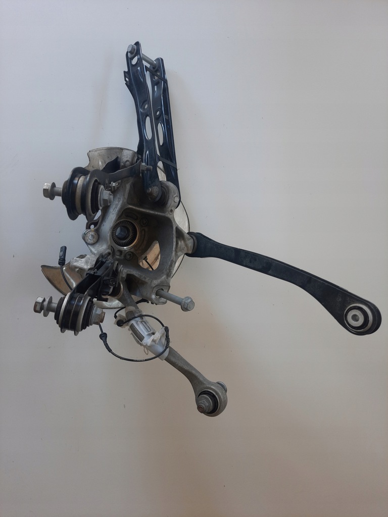 фото №5, Bmw g70 поворотный кулак рычаги ступица левый задняя 6898351