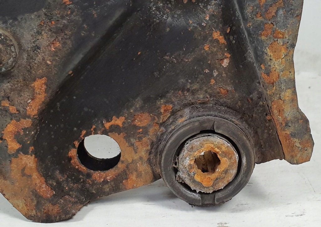 фото №9, Підрамник підрамник балка поперечина перед jaguar x-type x400