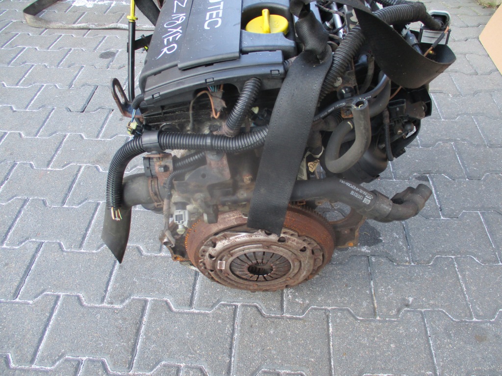 Двигатель 1.8 b 16v opel astra vectra zafira meriva z18xer стойку комплектный с Разборки