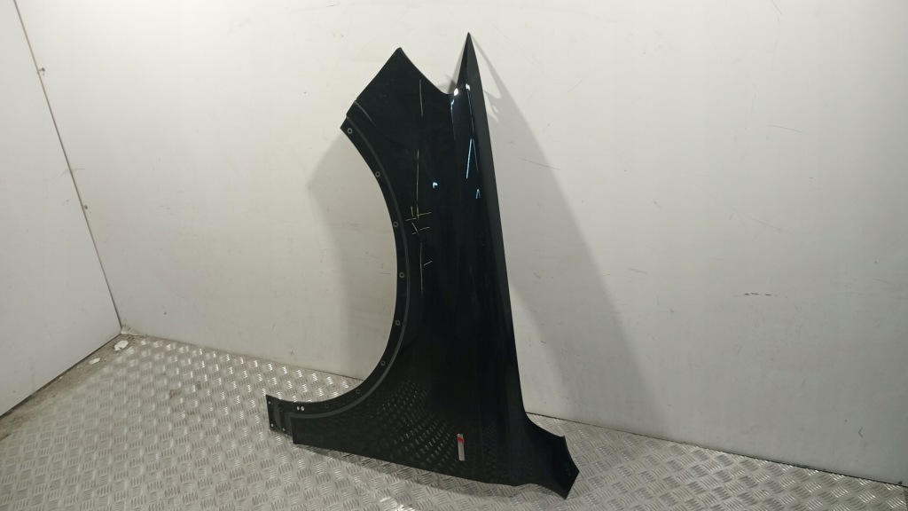 Крыло  перед audi q7 sq7 2 4m 15-25 оригинал alu левое Оригинал