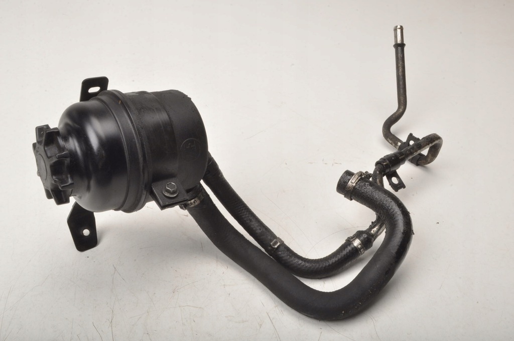 фото №7, Aston martin db9 6.0 бак жидкость усилителя